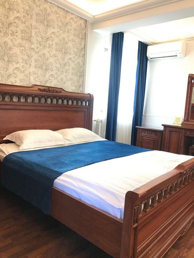 Pension Hanul Andritei クラヨーヴァ エクステリア 写真